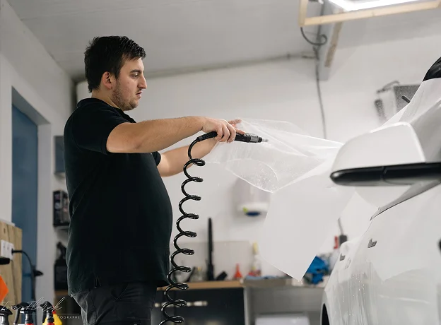 entretien carrosserie tesla à Breuil‑le‑Vert près de Beauvais dans l'Oise 60