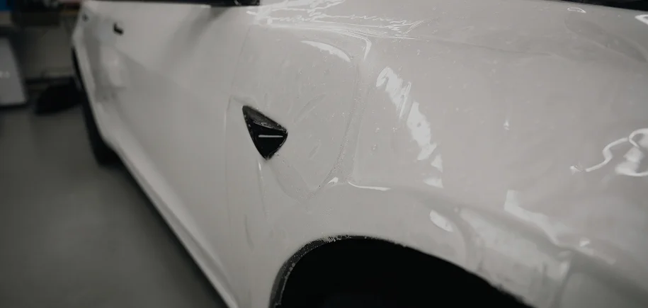 traitemetn ceramique automobile tesla à Breuil‑le‑Vert près de Beauvais dans l'Oise 60