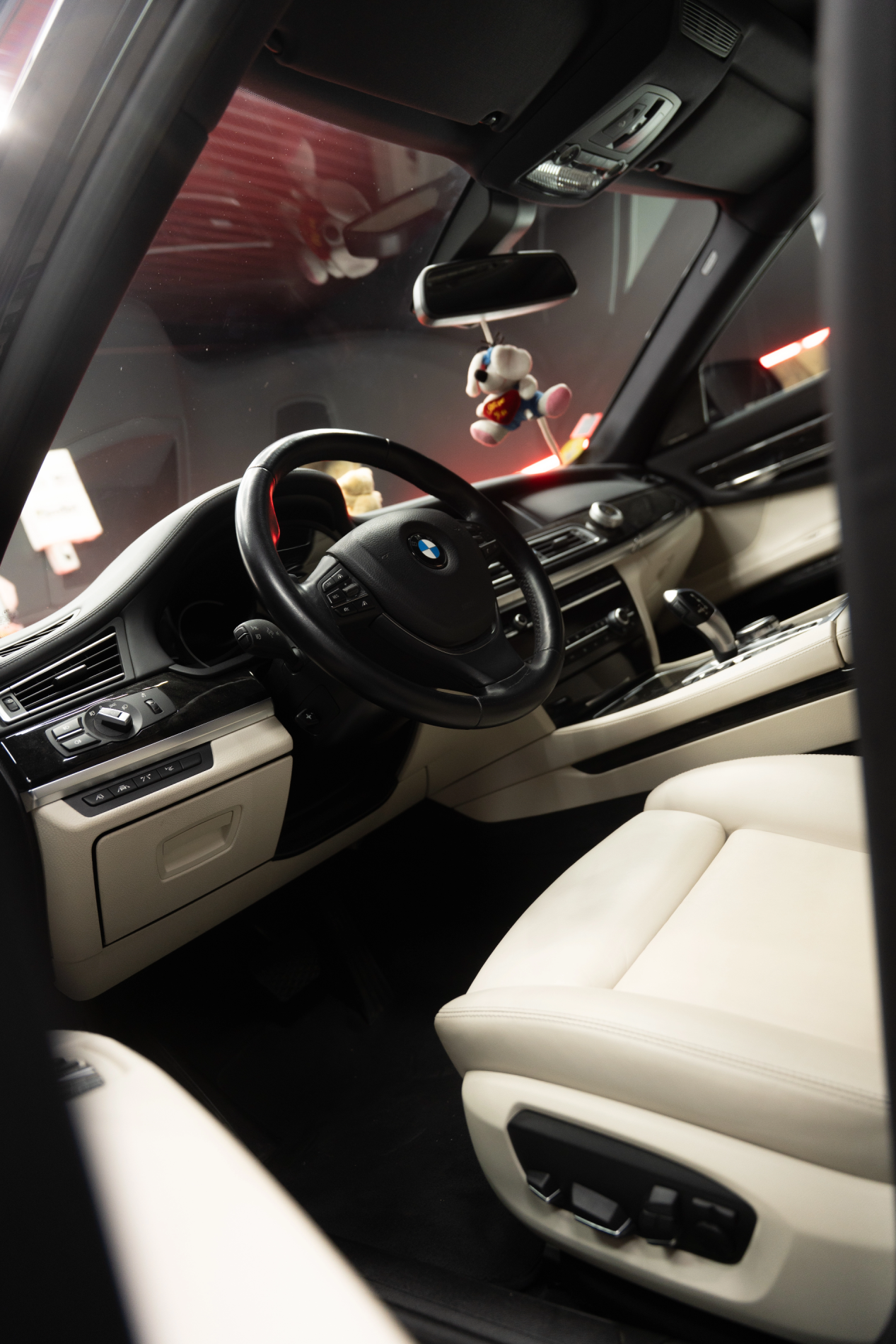 BMW S&eacute;rie 7 &ndash; R&eacute;novation compl&egrave;te & protection c&eacute;ramique 9 ans