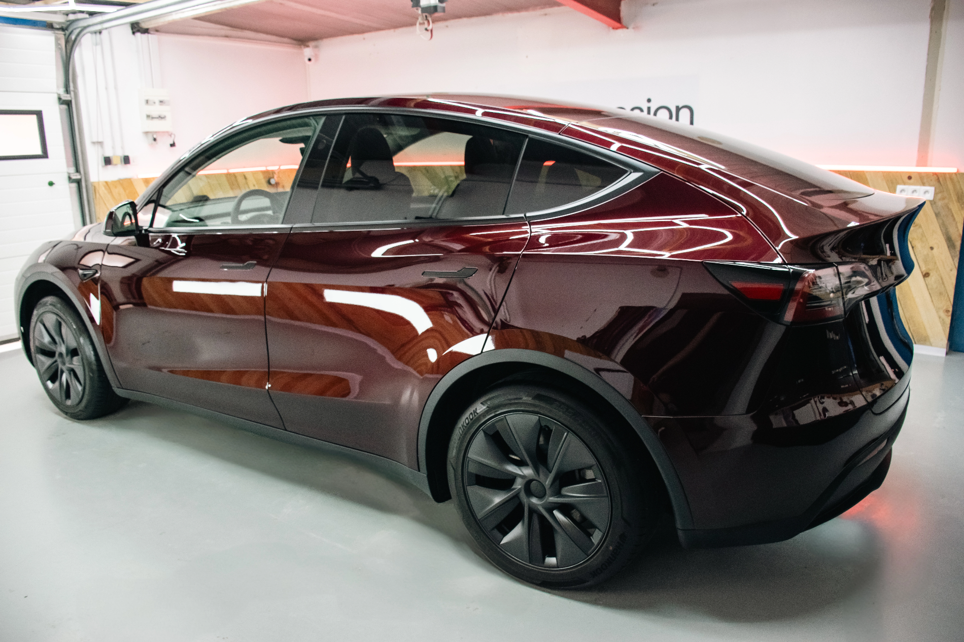 🚗 Traitement c&eacute;ramique sur Tesla Model Y &agrave; Breuil-le-Vert (60)